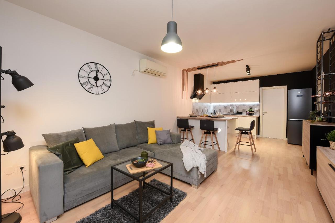 L&R Luxury Apartment- Free Parking Задар Екстериор снимка